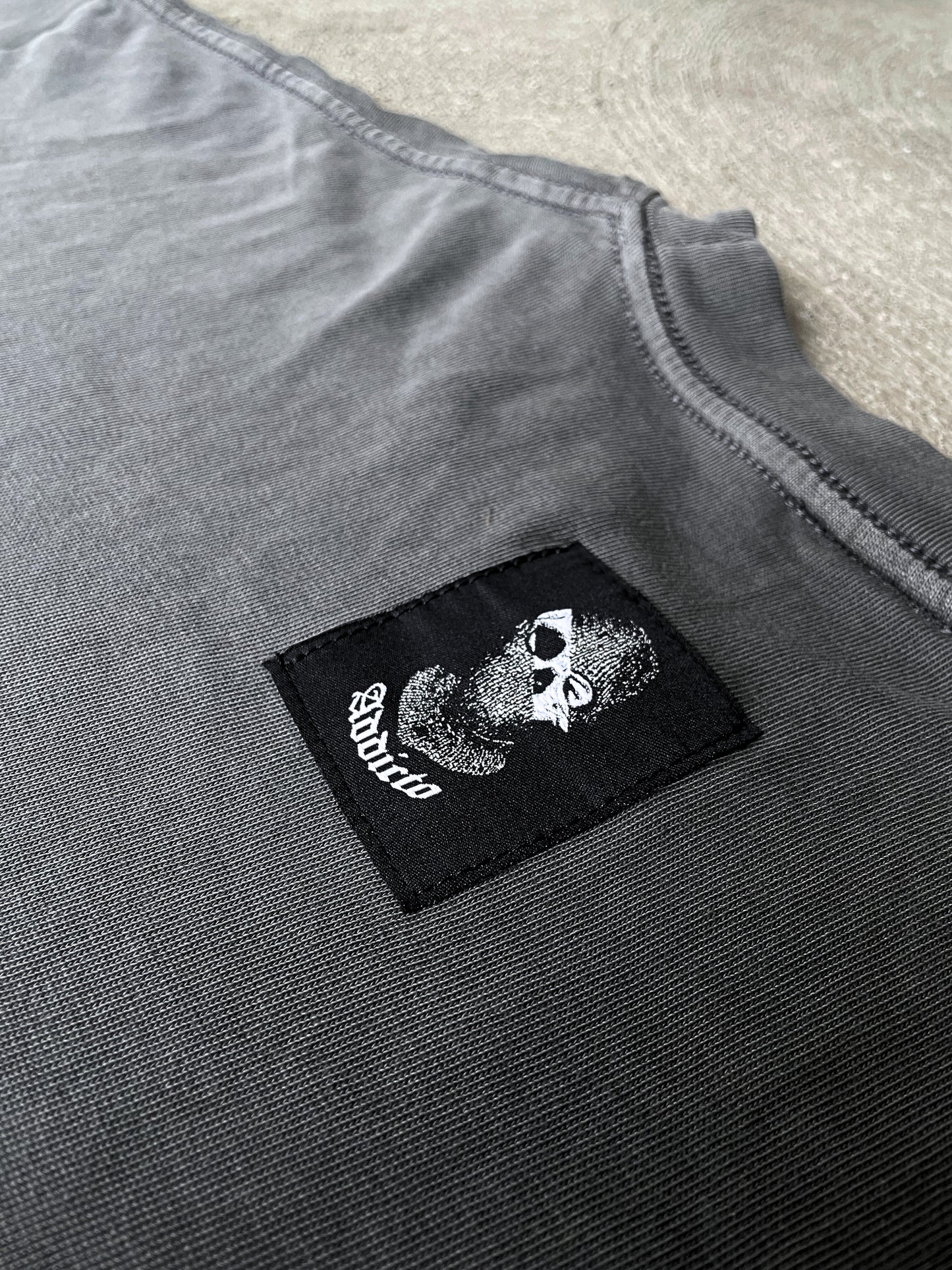 ADDICTO - GREY TUSI STREET TEE