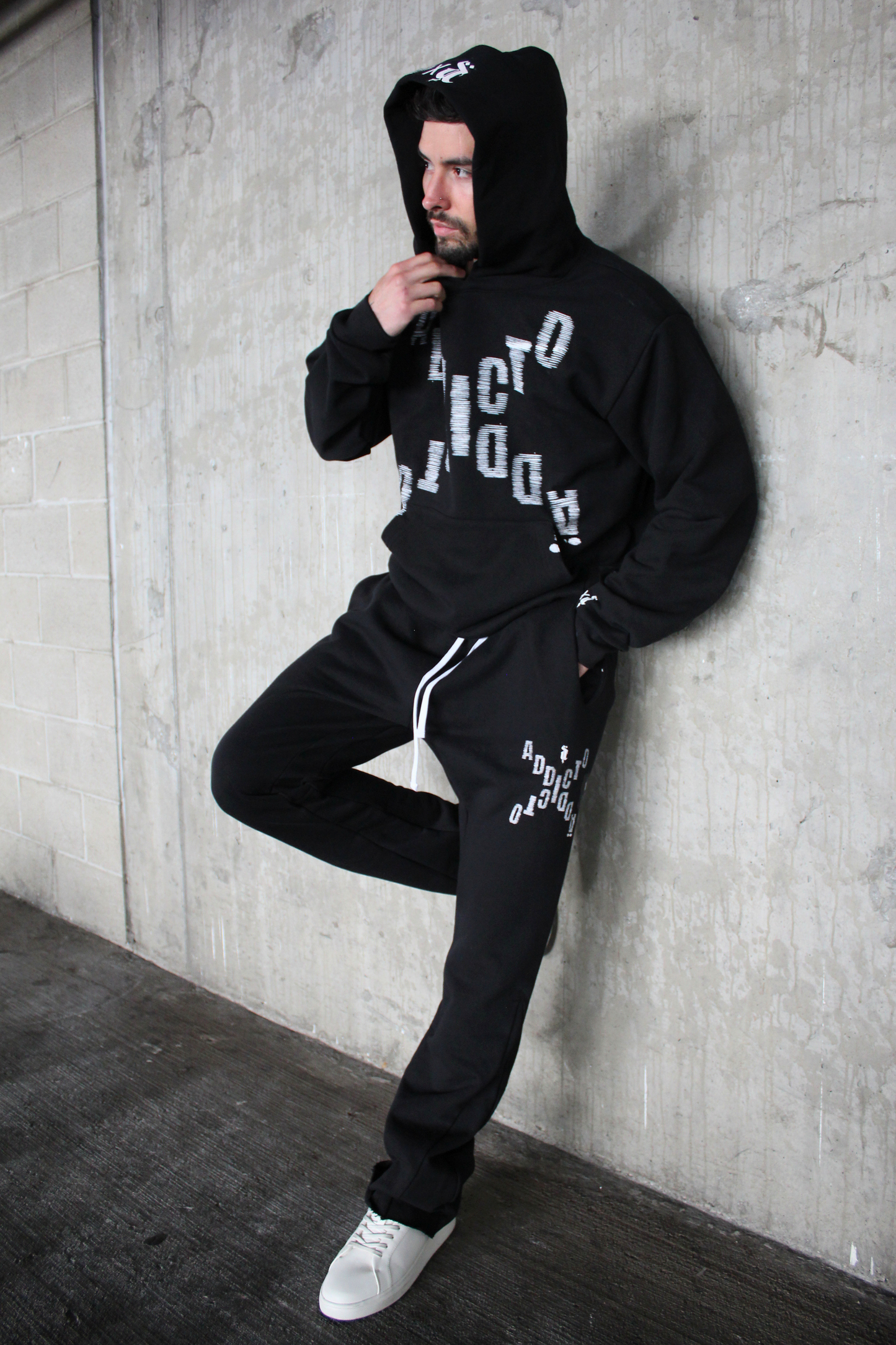A&A COLLECTION - BLACK HOODIE + SWEATPANTS